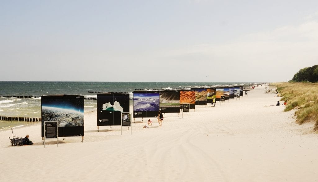 Fotoausstellung am Strand von Zingst
