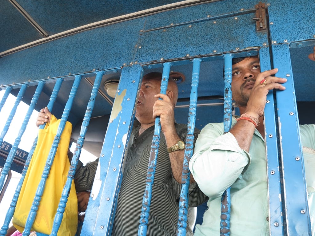 Unterwegs in einem indischen Bus