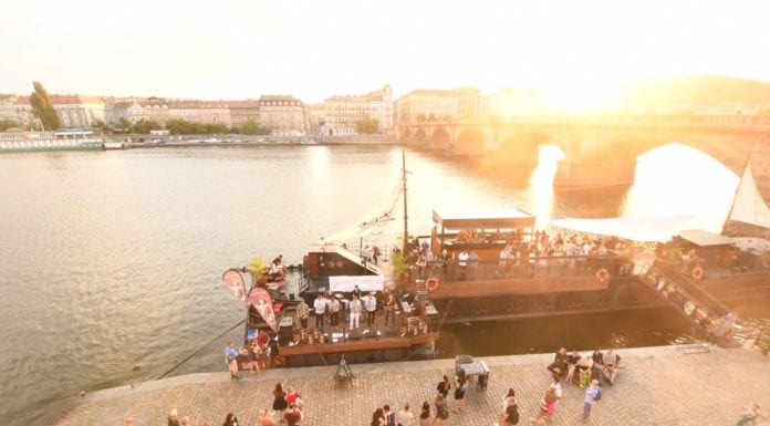 Prag revisited: Heißer Scheiß und kaltes Bier
