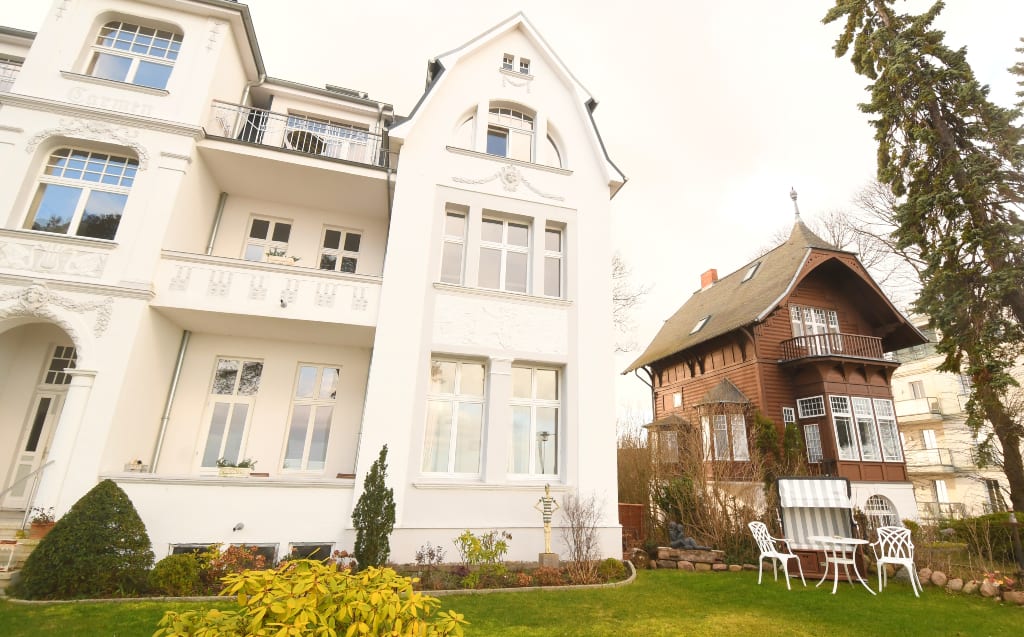 Weiße Villa