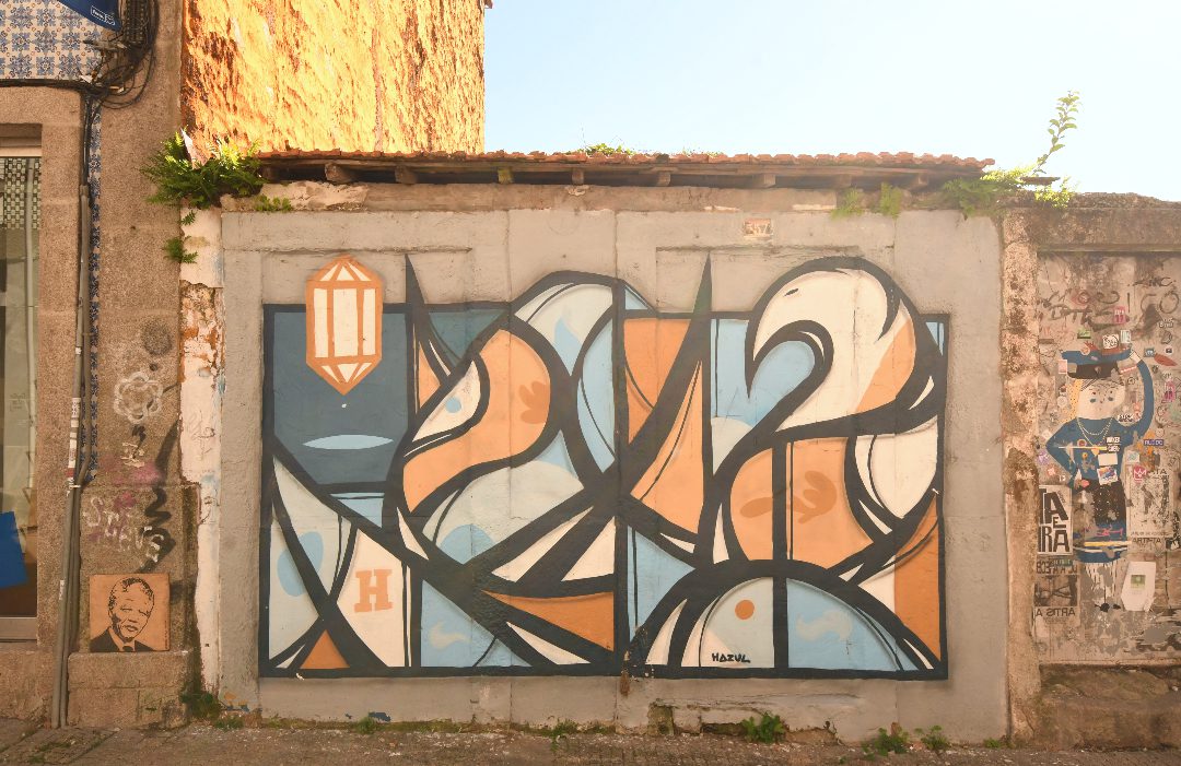 Mural mit grafischem Muster