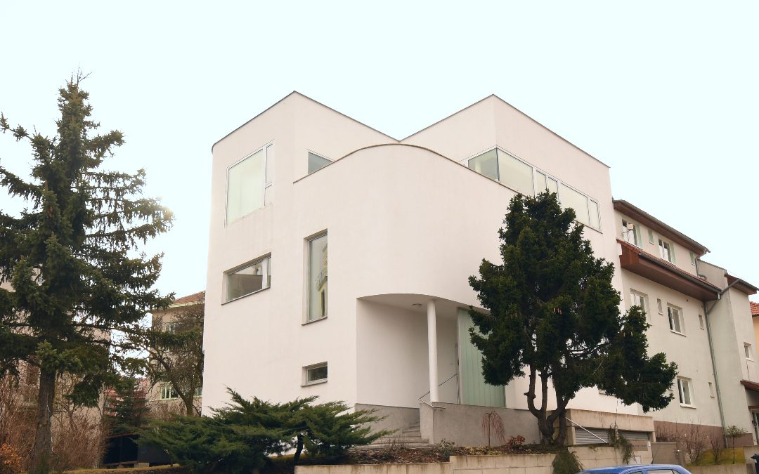 Funktionalistische Villa mit Rundformen