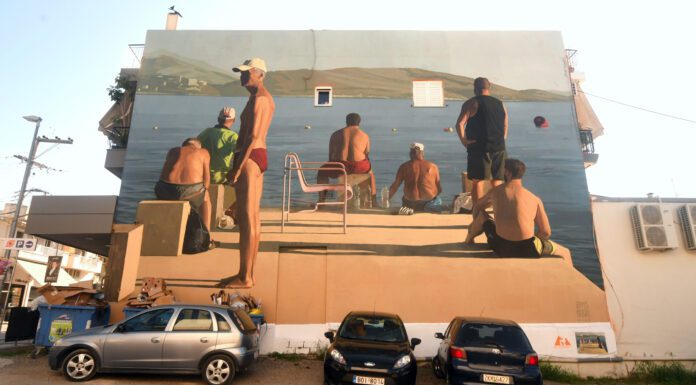 Murals am Meer: Street-Art-Wanderung durch Patras