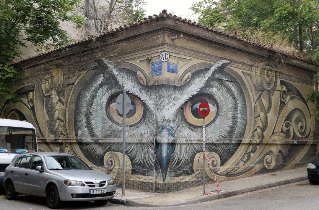 Eulenmural an einer Straßenecke