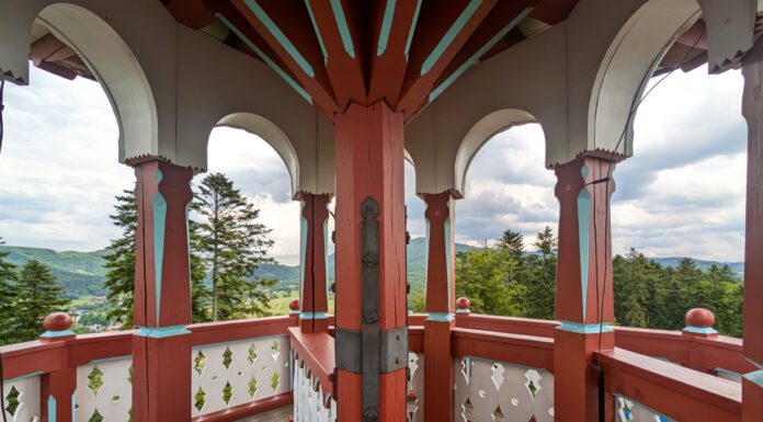 Dichter in Holz: Das architektonische Erbe von Dušan Jurkovič in Böhmen und Mähren